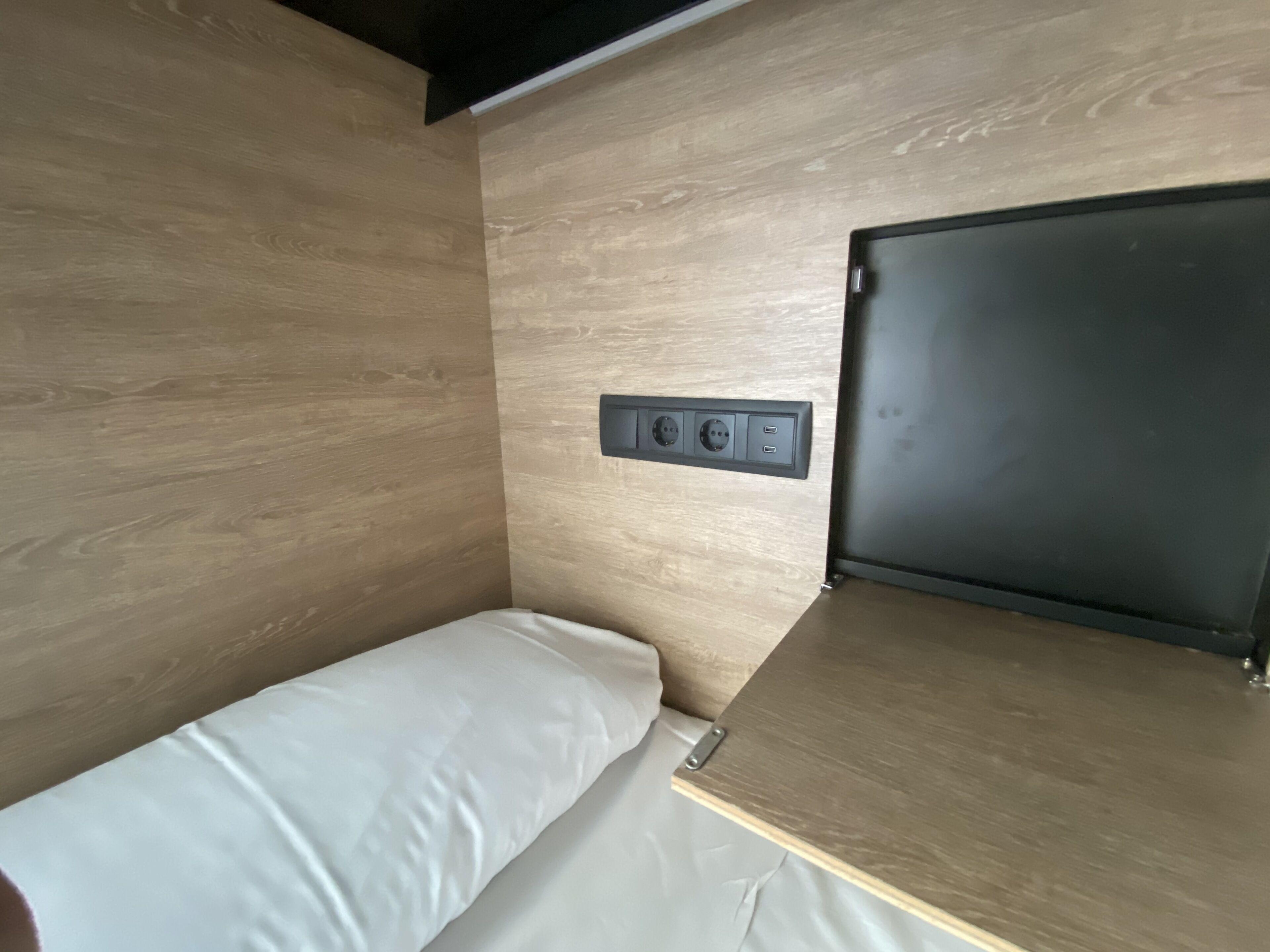 Madvibes Hostel Gran Via — Photos 2
